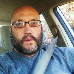 laughwithdrew's profile picture. You think I'm a clown? Do I amuse you???