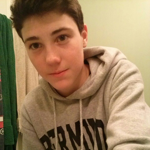 Follow me and i'll follow back :)
