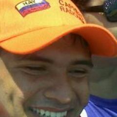 humilde criollo y sencillo.... con la verdad siempre al frente .. obedeciendo a mis padres como lo manda la ley de jehova