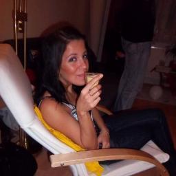 MissGreenKiss's profile picture. 