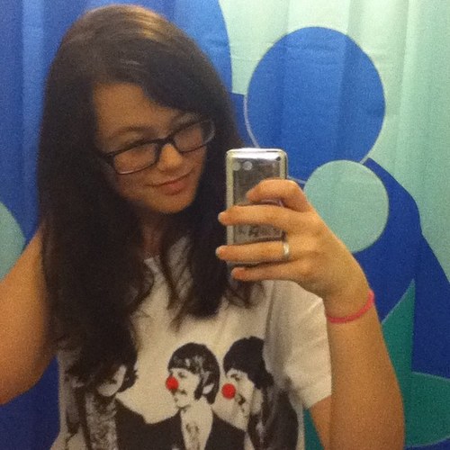 Shit goes on but thats life i guess... Music is my life #Mcfly #AlexDay #Nickelback and I box :D lol #dontjudge ;D