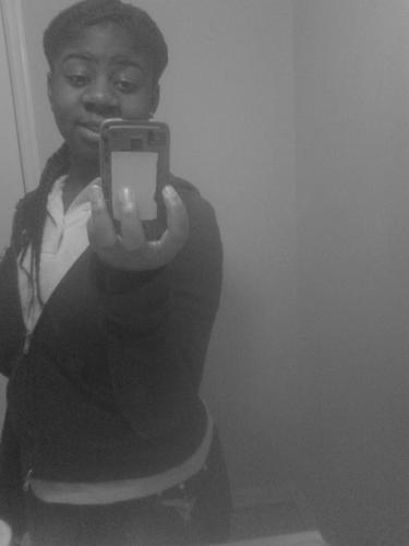 Im hoess mainn topicc .I dontt givv 2fukks wat a hoee sayy boutt miaa budd juh followw mee babii