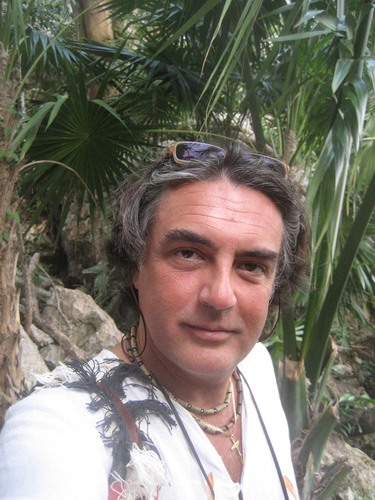 Giornalista professionista, editore, comunicatore