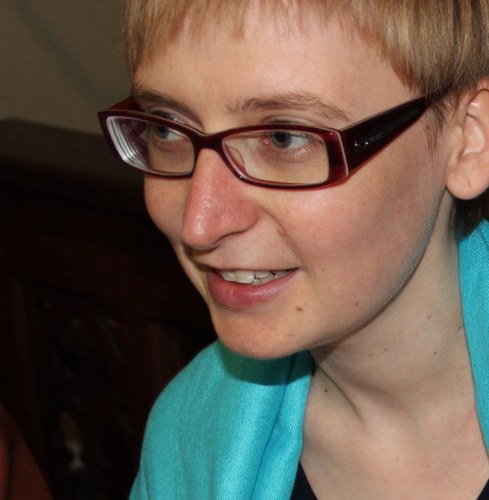 EviSteen's profile picture. Mama van Senne en Nina, Anesthesia and Emergency Medicine, ETC course director