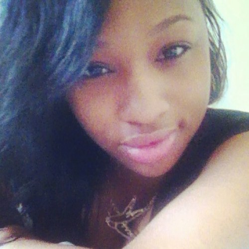 #TeamSIUC ! Follow my Sissy @LyricAnn_412