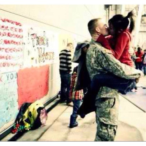 Madly in love with a soldier♥ | He came home Novemver 8th :) | My mommy is in heaven w/ my angel baby | Always down to talk | DM me anytime :)
