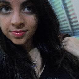 Mto Prazer, ariana, amiga, sincera, louca, preguiçosa, feliz, mais acima de tdo, São Paulina. Amo: o São Paulo, música, Meus Amigos, Minha Família !