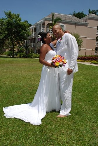 UnlikelyVoice's profile picture. Author and Lover of Life