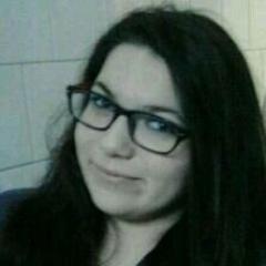 Hello..:) I'm Gabriell .I'm 14 yrs old^^, |fcb|samsung| I living in Eperjeske. Hungary. (un)follow me &i (un)follow back^^,