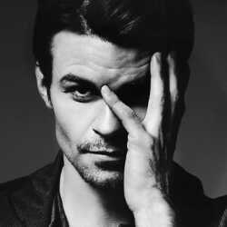 Hi I am elijah mikaelson I a nice guy till u make me mad teken  sis is @SexyRippahBex RP 18+