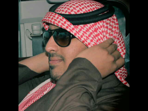 ،، إنسان هادئ ، مإاكتبه هنا مايروق لي ، أعشق التصوير الفوتوغرافي، رياضي ولكن لست من النوع المتعصب