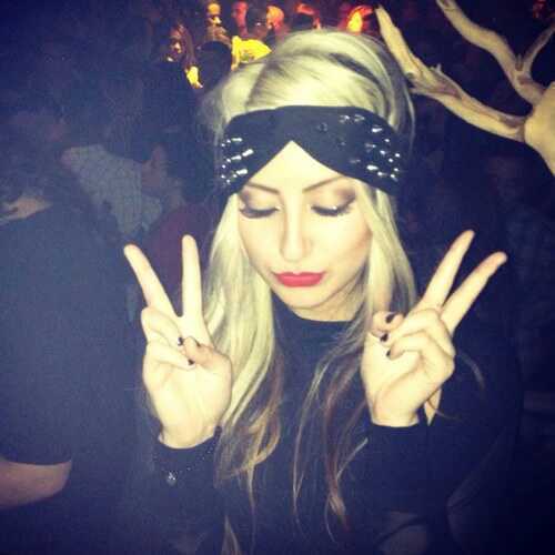 singer in the millionaires. I like to drink with hippies.