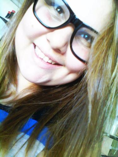 Uhooooool  , psicodéelica  *_*
Estudante na Universidade Federal de Campina Grande , BAIANA ARRETADA , Divertidaa .
Me sigaaaaaam =P       @clubefollowback