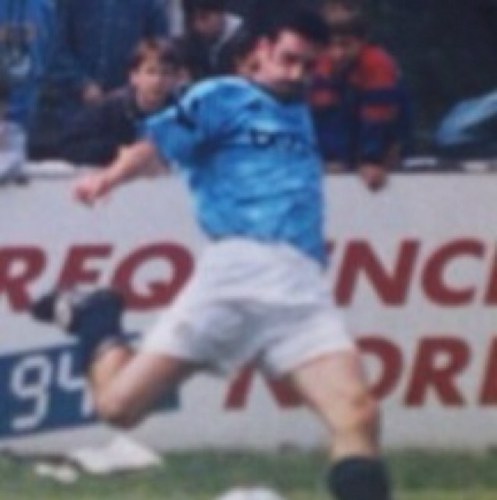 Ex City,Ex Stockport And Doncaster,and loads of none league clubs. lol