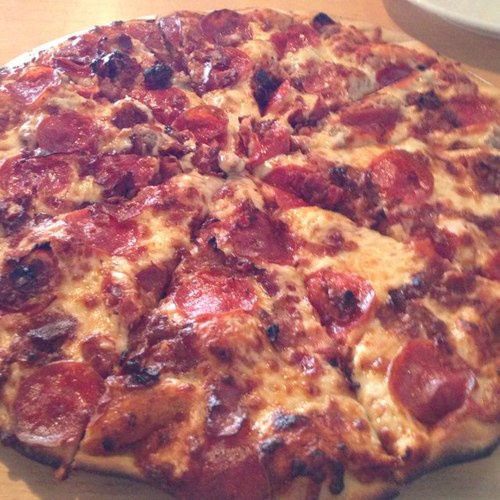 Pendleton Indiana's pizza place! Come in for a pie! 765-778-1800