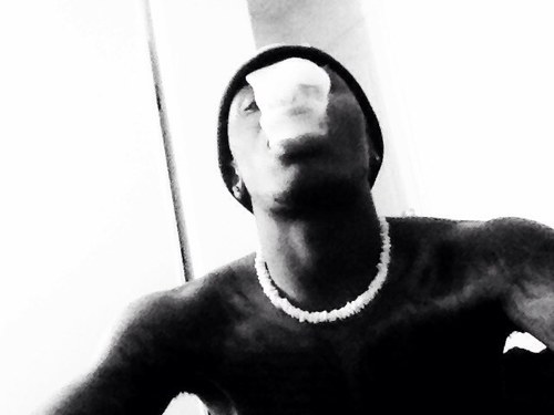 #instaGram~HoeOnSaintNicc EastSide bitch were they throw up ✌'s & clap twice #MAd HOUSE Ent. #TEAMBADGUYS #TeamCapricorn #TeamFollowBacc #TeamFreak R.x.P RicO