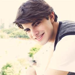 Yo Amo a @JonathanMoly y el ya lo sabe!, me envio una nota de voz♥ Soy una chica que apoya a su idolo♥ con todo el corazon;*