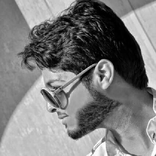 peaceful_911's profile picture. ‏‏‏‏‏‏خجول و هادئ امام الناس مزعج أمام  من احب وخلف الازعاج مزاآج غريب ! اطمح لبناء مستقبل يفتخر به . . تجذبني العقول قبل أصحابها والكلمه قبل لحنها !