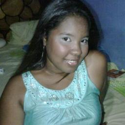 maracayera, casada, madre, bailarina y 100% scouts...