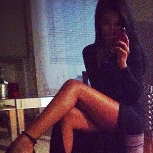 Greek born Athenian/ Pontian living in Melbourne, lover of food & fashion. Proud grandmother ageing my way.