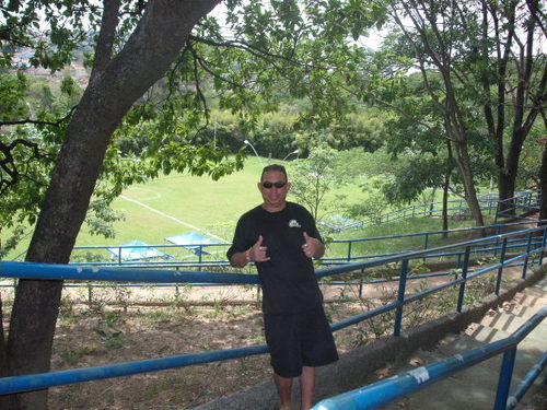 eu amor joga
futebol