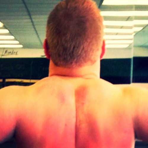 18 / H:6'4 CW:265 / College Football Player / Wrestler / Olympic Weightlifter / AVI & HEADER IS ME / #NCAA #GetSwole
Boyfriend of: @BeachBabeBarbie