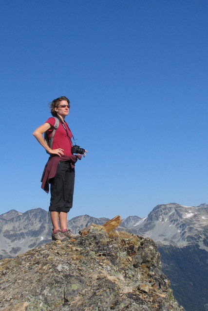 Nerdy and curious lover of life, healthy vegan cooking and nutrition educator, productivity coach, urban living apostle, runner,  mom, and morning person.