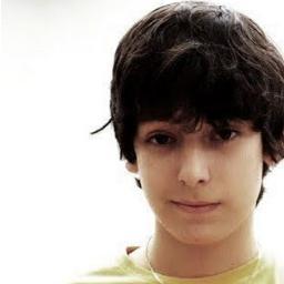 tenho 17 anos , Sou de áries , moro no Rio de Janeiro , e se quiser me adc no facebook • http://t.co/DCxcdkyZjq