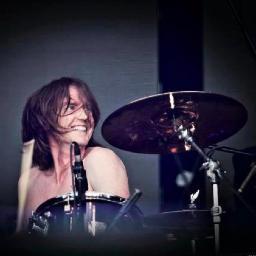 KdrumzLB's profile picture. Drummer.