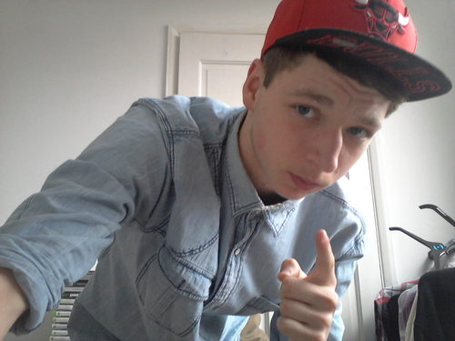 slaton1996's profile picture. 16 like having a laugh and enjoy my selff piss me of i can change in a click so choose ya direction closley