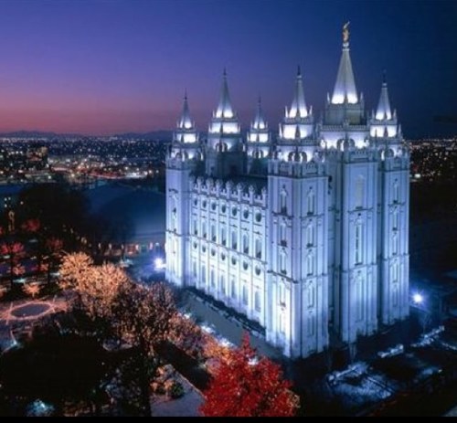 Everyone needs inspiration. This account is dedicated to uplifting others and bringing us all closer to God.