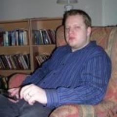 lauluman's profile picture. Tukihenkilö tietotekniikan ja opettajien ristiaallokossa.