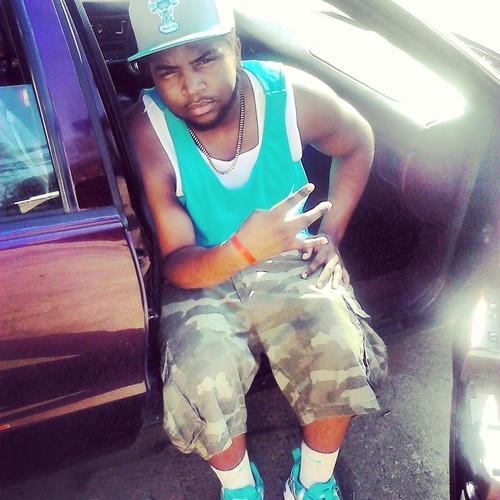 21 My Personality Says It All........Live Fast Die Young #Motto ....._
Just FollowMe!!
#Team$$$$$ | #TeamSingle | #TeamFreakem
#TeamWestSide
#919