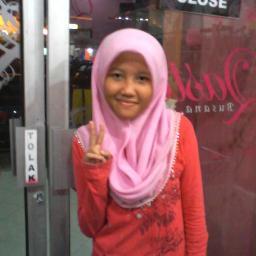 sWEet gIrLS aND LiKE eAt