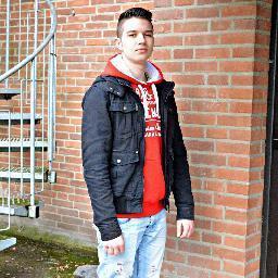 Russe,
16 jahre alt

Ask.fm : http://t.co/3O2kxFtW8H
Facebook : https://t.co/4iMHm8Byi3
youtube : http://t.co/578qf3R5zb