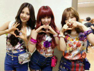 Share pic, Play game, Menfess allowed |Menfess allowed for RP&PA now! |Menfess? DM ne ^^ |Mention for follback^^ | Admin: Fany, Tae, Seo ( TTS ) ^^