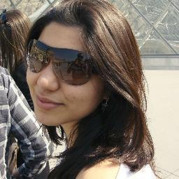 Foodie, shopaholic, Apple lover.