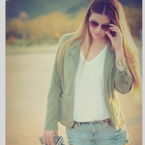 LUVFABFASHION1's profile picture. FASHION&BEAUTY&MUSIC

VISIT http://t.co/TLRN2QKOZ1 TYPE IN URL BAR THEN ENTER