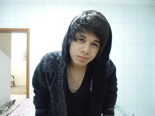 Tem Gente Que Passou Pela Minha Vida e Deixou Um Gostinho De Quero Mais .. Quero Mais É Que Se Foda ╭∩╮（︶︿︶） ╭∩╮