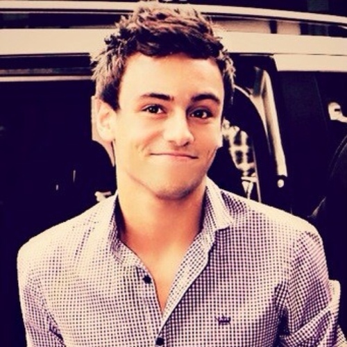DiverNotSwimmer's profile picture. Tom Daley and the British divers are LOVE ;) #diverholics ❤

Jack, Andy, Edwin, Dan & Georgia follow! ✌
