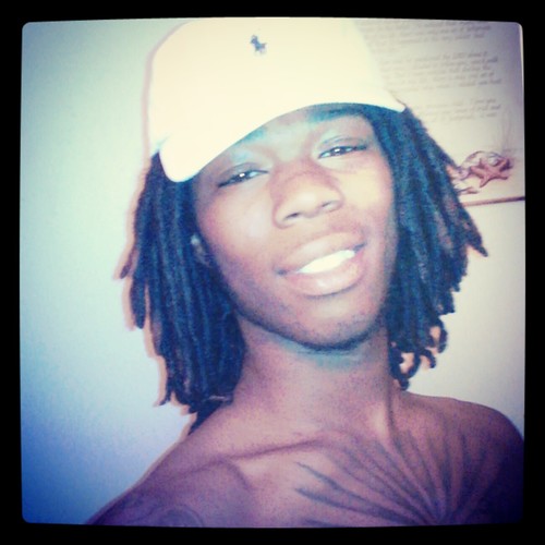 Tune= #trust none especially a hoe,,#dnt leave yoo girl around me nd my niggas cause she will be a eater)#dread head,,##HCO Boys,,(#6hunna)