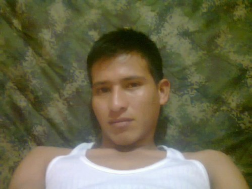 Lo único que necesito es un abrazo, y una mirada que aun sin leer tus labios, expresen un te amo