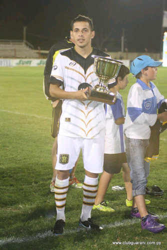 jugador 
de guarani