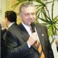 Agente Profesional en Seguros, Especialista en Asesorias Financieras. Certificado por la Comisión Nacional de Seguros.
rogelioh@seguroshtlifecoaching.com
