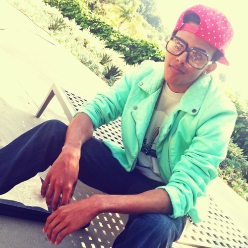 #musicman, #Dancer, #entrepreneur, #Livin in LA, #Not A Hater or a Fake so follow