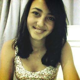 Bondade tem limite. Ingenuidade enjoa. Coração quente esfria. E vingança meu bem, vicia. ;*