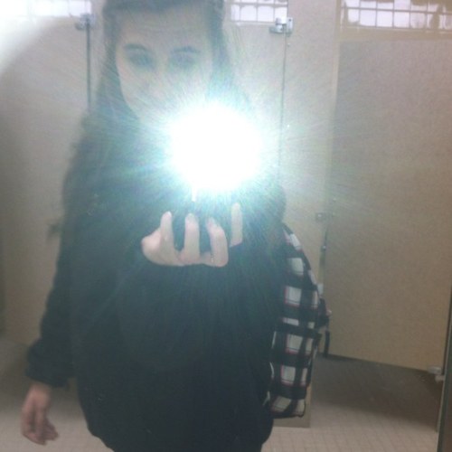 Abbyluvsya12's profile picture. welcome to wonderland