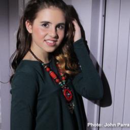 We are #CarlysAngels Indonesia.support and love @CarlyRoseMusic (Carly Rose Sonenclar) so much ♥♥ http://t.co/V53G49fp