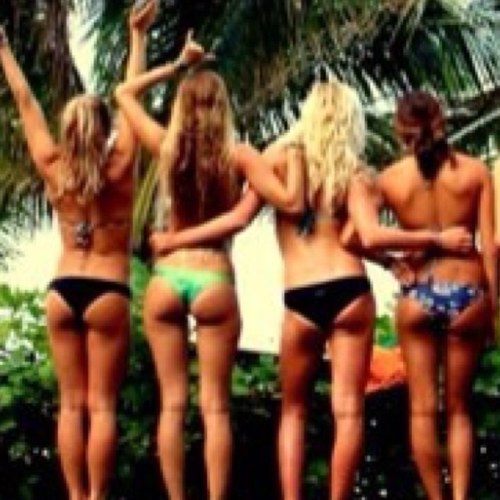 Avi/Headers posted daily, the photo limit is a bitch. DM or Tweet for special requests. REPLY back to what you'd like!