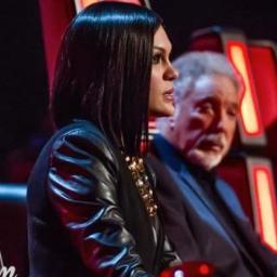 ♥ FC da Fanpage Jessie J Heartbeat: http://t.co/OyXltMfkse